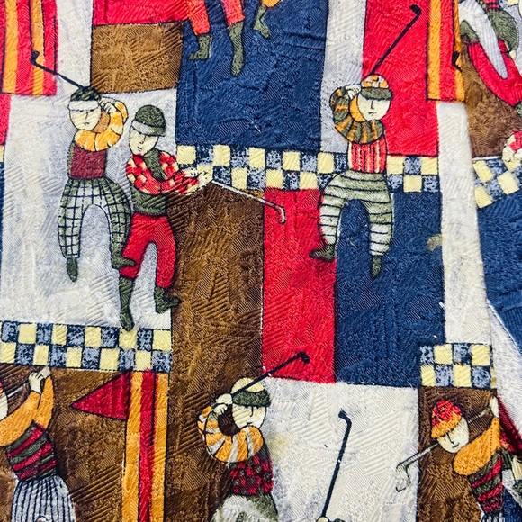 Vintage Ermenegildo Zegna golf themed silk tie. - Picture 2 of 6